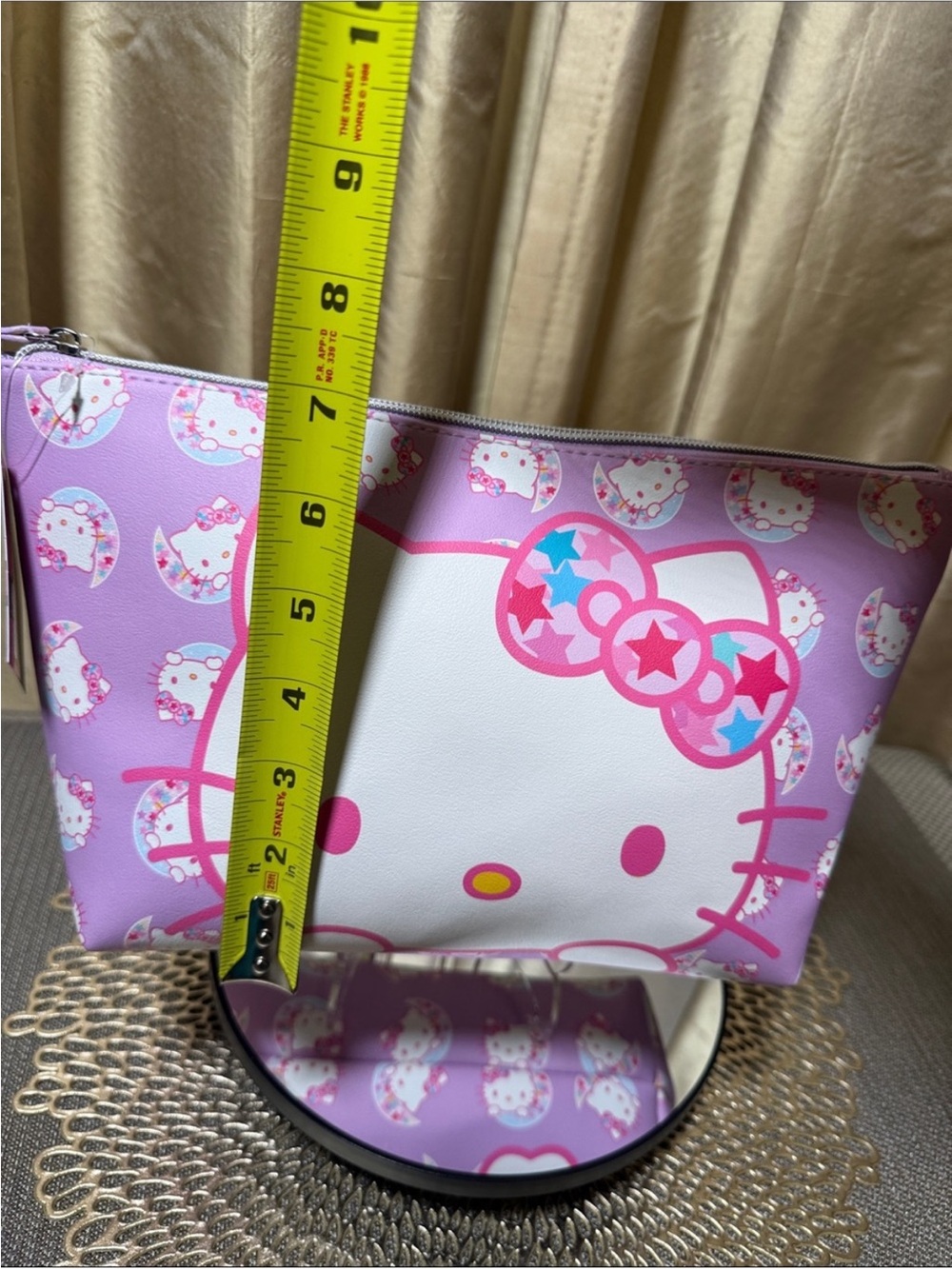 Hello Kitty Pink Zip Pouch - Picture 5 of 6